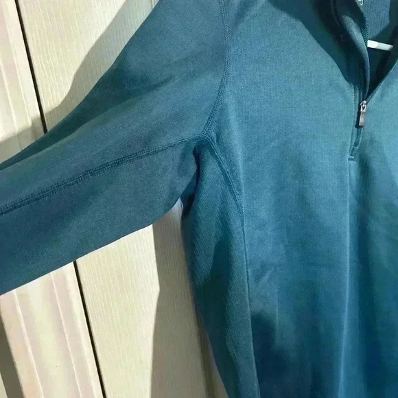 REI Teal Thermal Long Sleeve Workout Top size Medium Polartec. 1/4 zip. - Picture 5 of 11